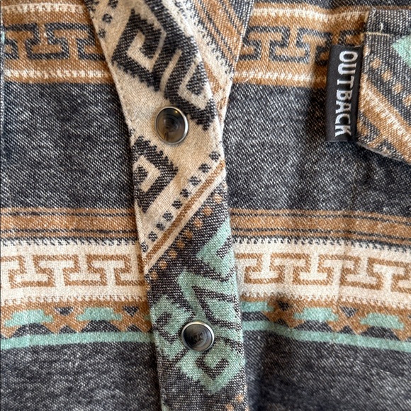 Outback Aztec Patterned Shirt - Picture 3 of 4